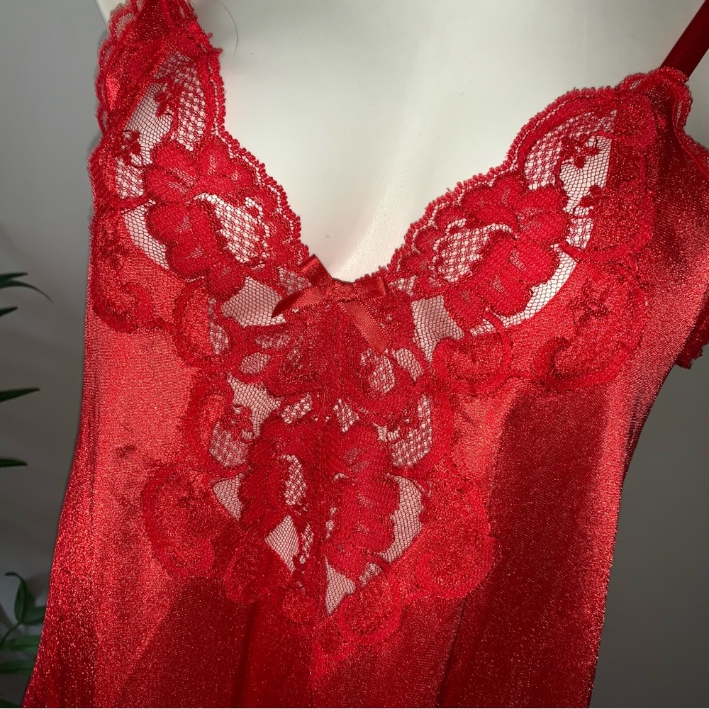 v i n t a g e :: Vibrant Floral Satin Nylon Lace Nightgown Slip Dress - Picture 4 of 14